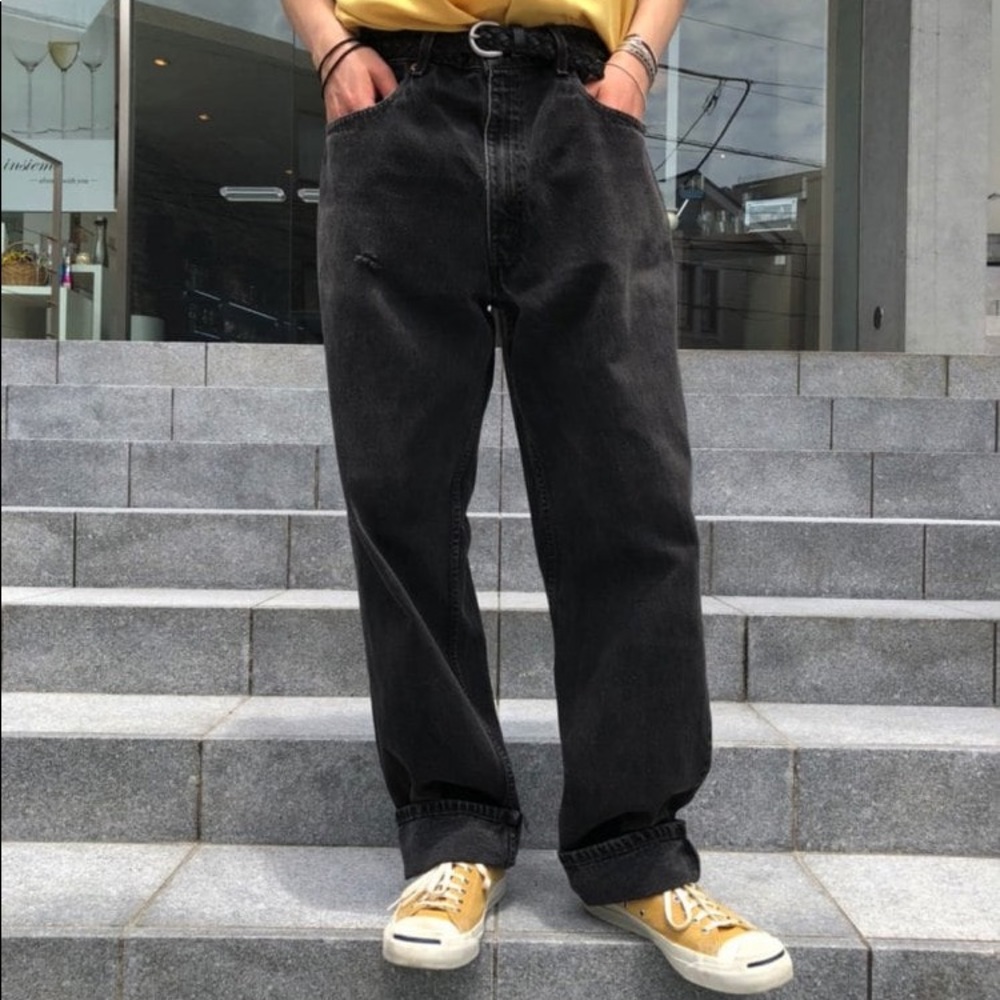 550 Levi’s Relaxed Black Denim